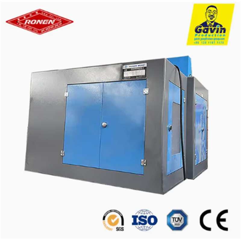 Automatische machine voor het maken van 4 matrijzen en 4 slagbouten